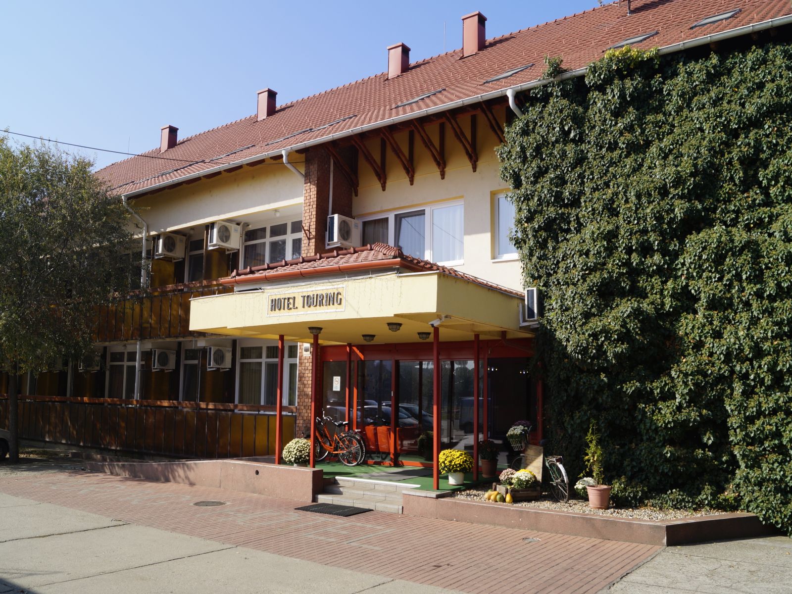 Cserkeszolo-hotel