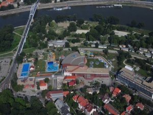 (HU) Napfényfürdő Aquapolis Szeged